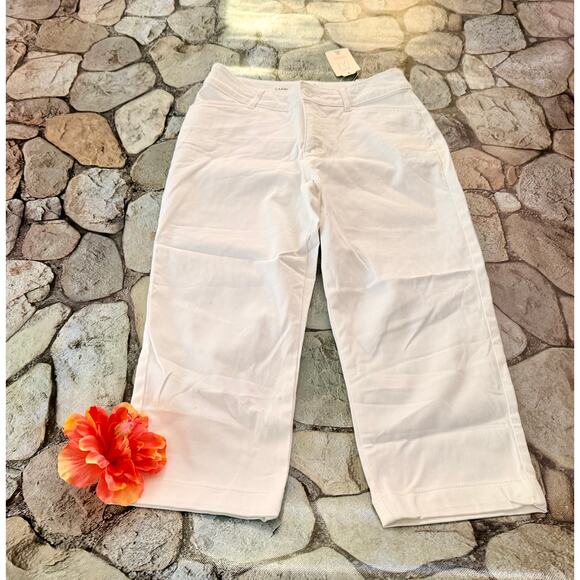 NWT WHITE CAPRI PANT - Picture 2 of 5